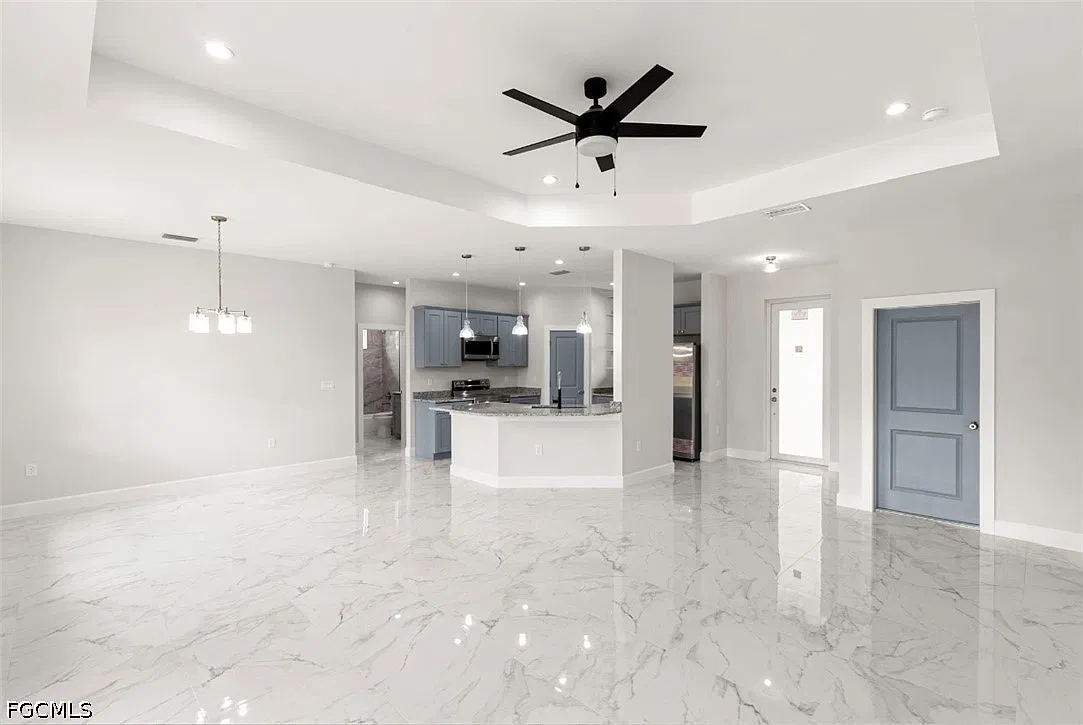 3 bed, 2.0 bath, 1538 sqft, $3,500 — Photo 4