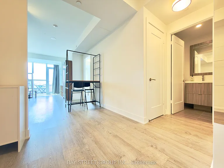 38 Cameron St #824 — Photo 12