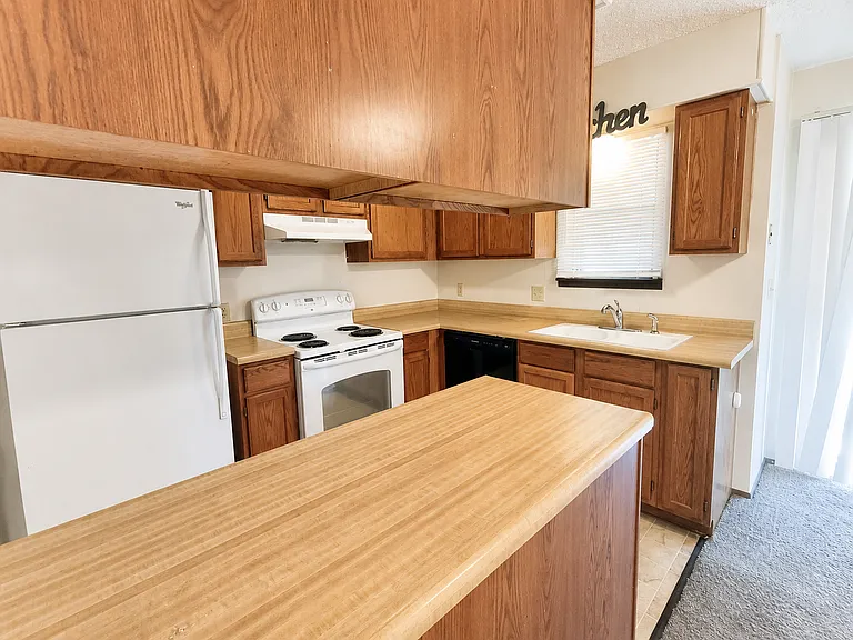 1520 N Maybelle St — Photo 4