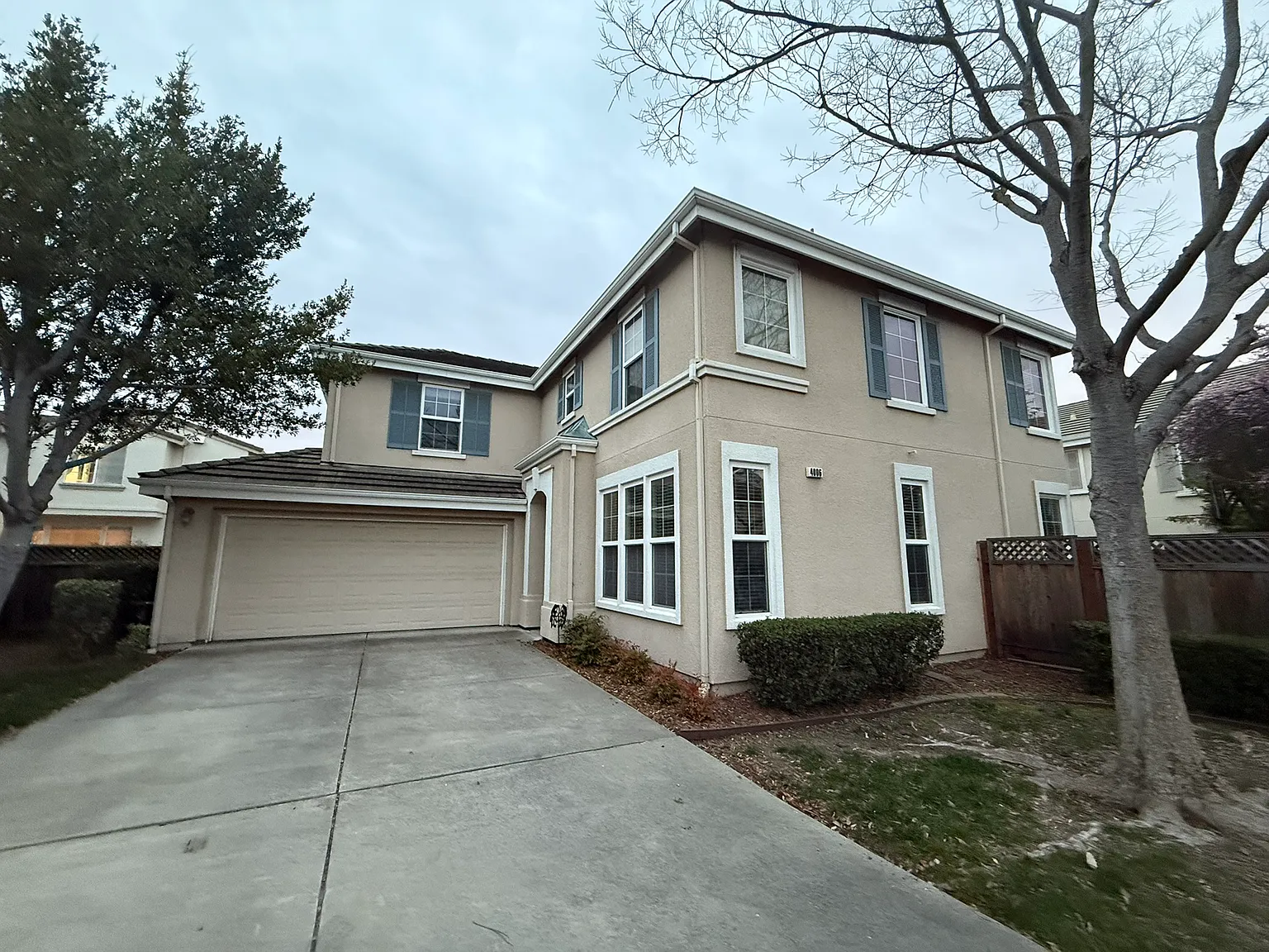 4006 Tryon Pl photo 1
