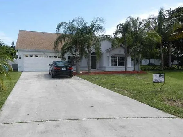 14 Meadows Park Ln, Boynton Beach, FL 33436