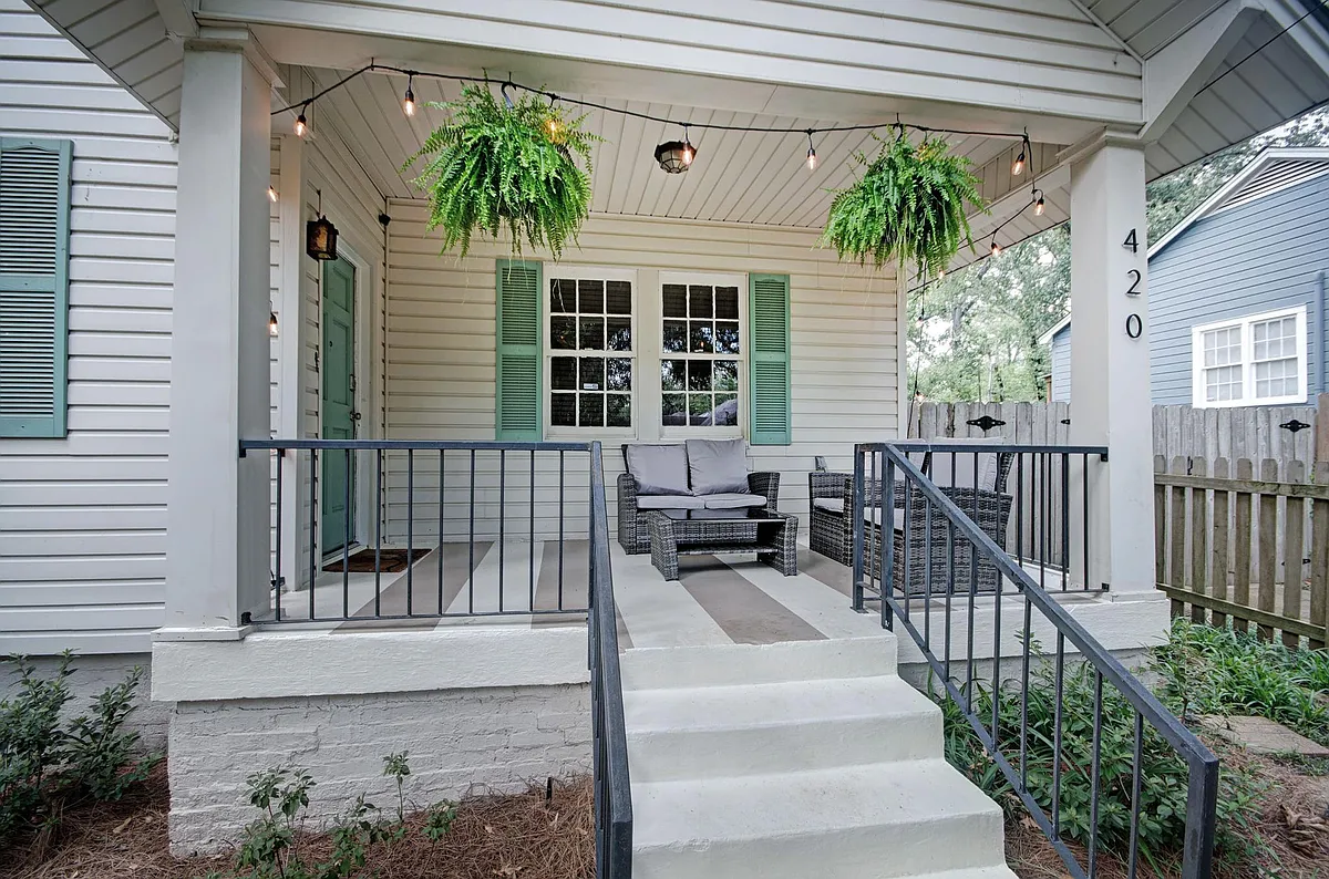 Building Photo - 420 Hartfield St