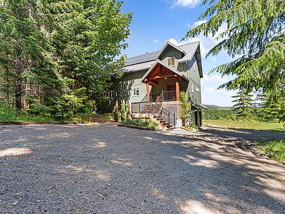 3rd image of 292 Glacier View Dr