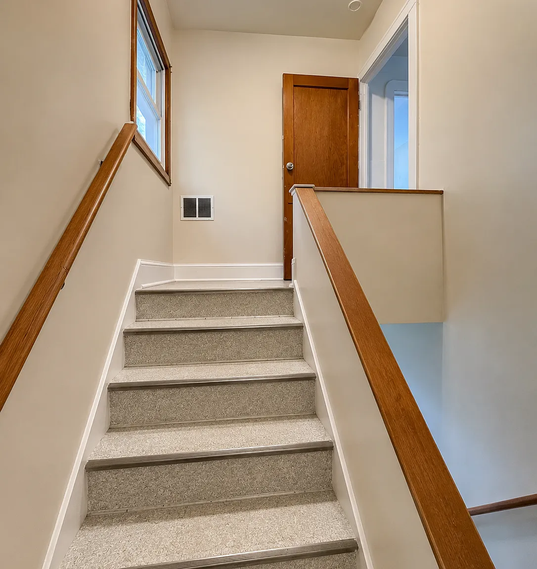 2 bed, 1790 sqft, $1,300 — Photo 2