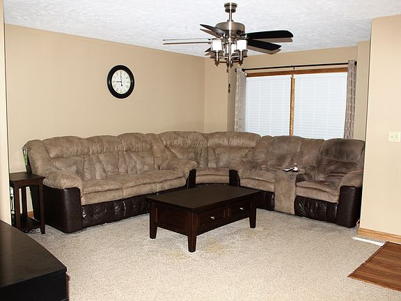 2nd image of 114 Shamrock Cir