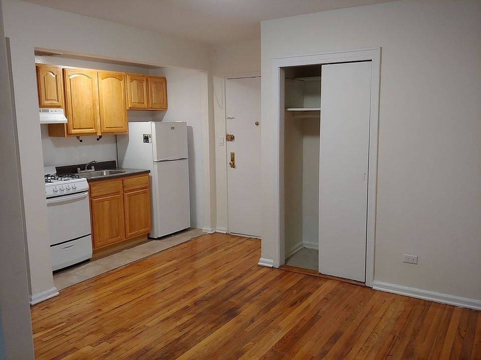 2nd image of 21110 73rd Ave APT 5C
