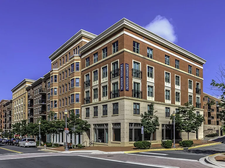 Pearson Square — Photo 24
