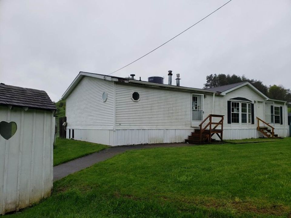2nd image of 6320 Barker Rd