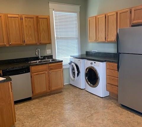 4th image of 2519 Avenue P 1/2