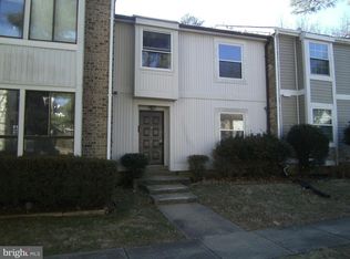 6070 Hollow Hill Ln, Springfield, VA 22152