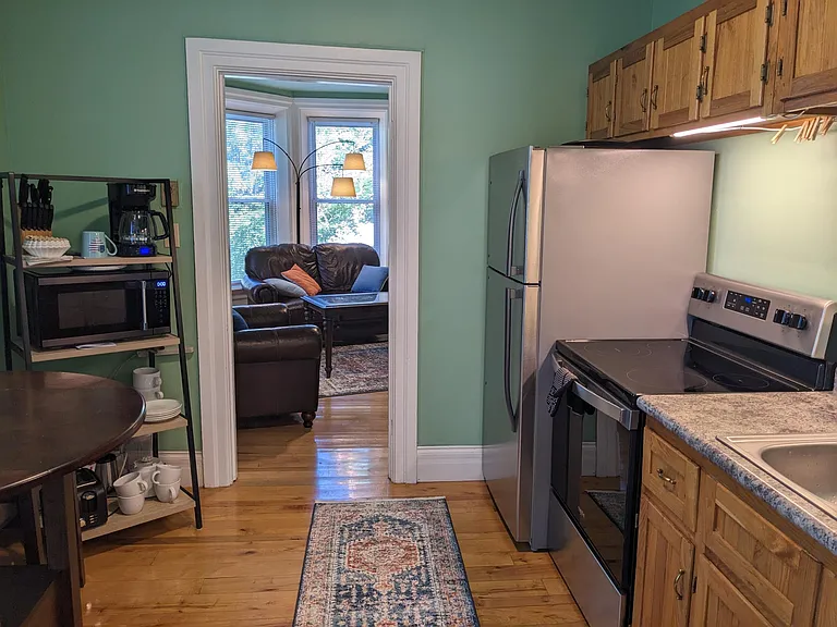 423 Budd St #3 — Photo 6