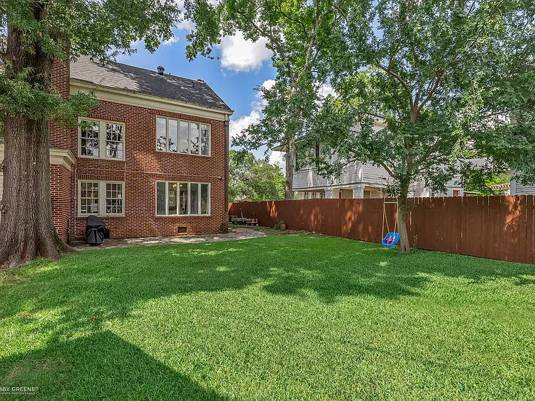 539 Atkins Ave — Photo 41