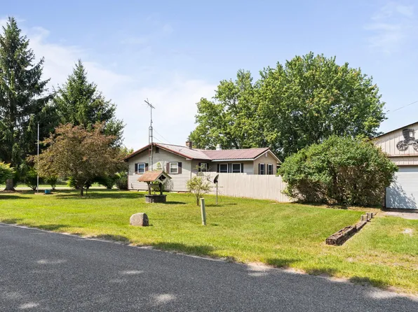 702 Ash St, Luther, MI 49656