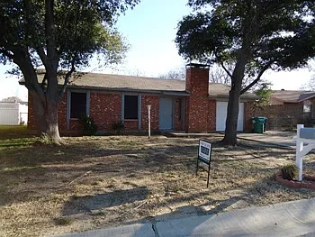 3 bed, 1.5 bath, $1,725 — Photo 2