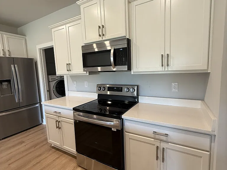 128 Clift Farm Dr — Photo 10