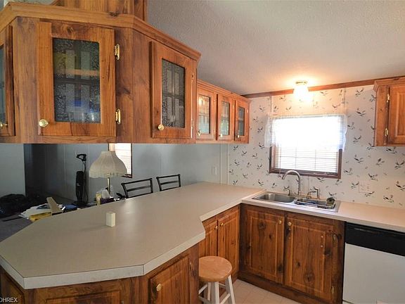 5th image of 5 Brightwood Dr #5