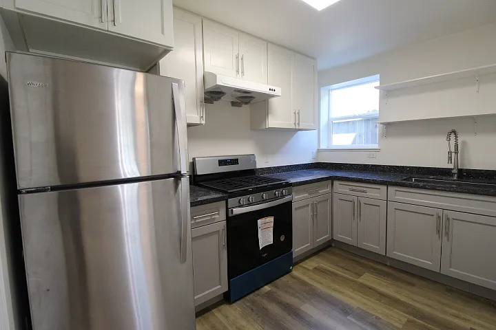 757 Lincoln Ave — Photo 4