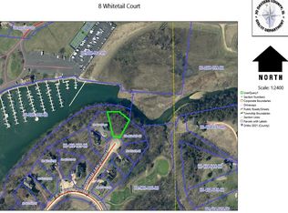 8 Whitetail Ct, Galena, IL 61036