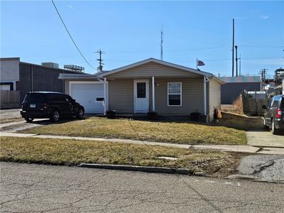 301 N Madison St, Clinton, IL, 61727