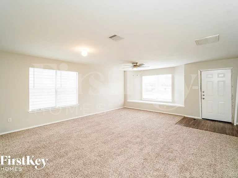 6026 Ironmill Crk — Photo 5