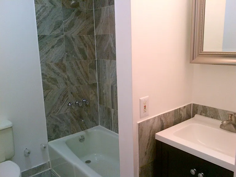 105 W 77th St #4E — Photo 4
