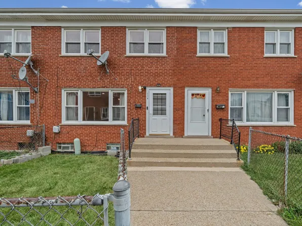 9543 Sumac Rd APT G, Des Plaines, IL 60016