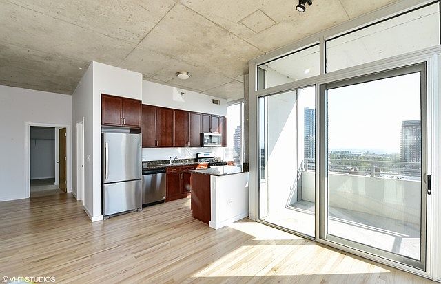 1st image of 1720 S Michigan Ave APT 1508