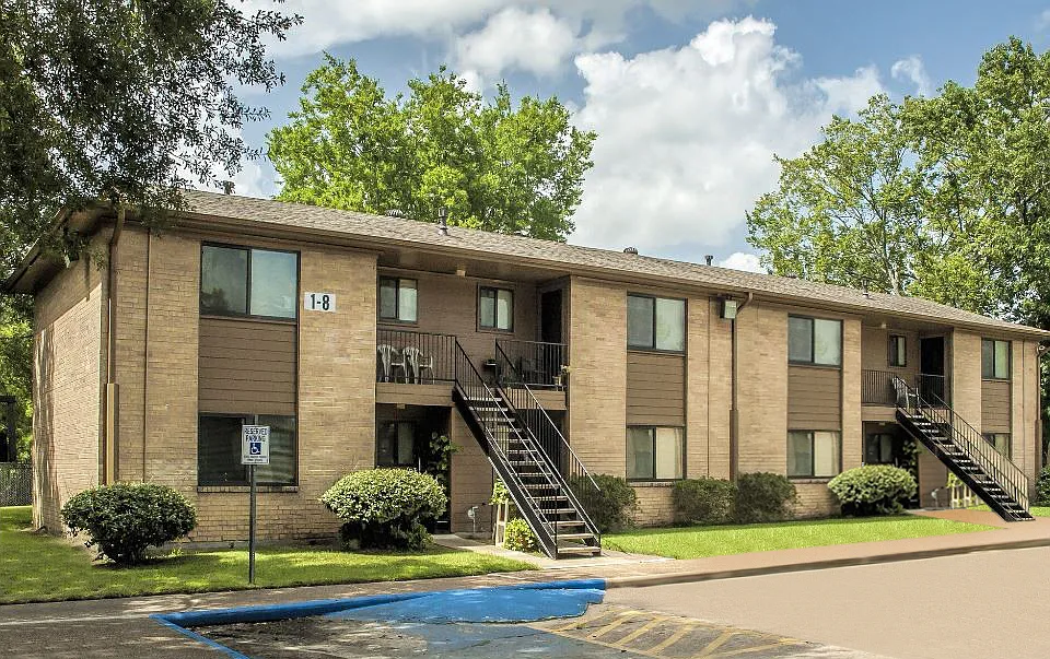 Plymouth Village Apartments