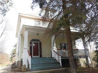 15 Maurers Ln, Pittsburgh, PA 15215