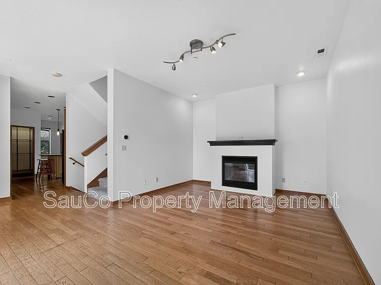 5049 SW View Point Ter #B — Photo 12