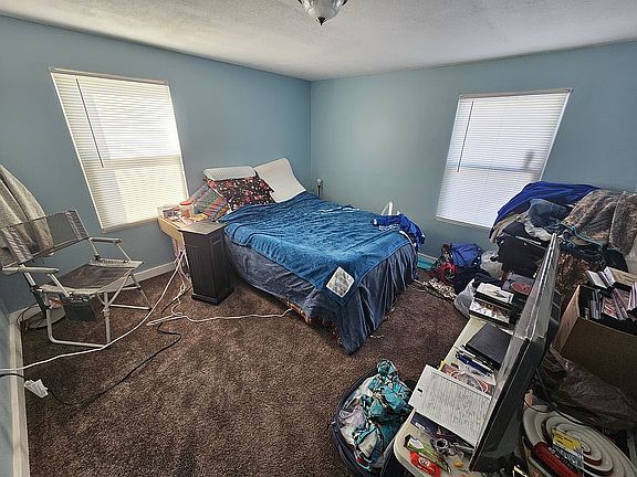 3rd image of 6944 Wallace Dr
