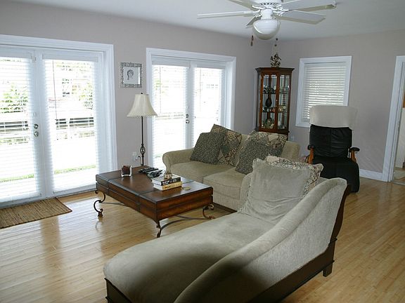 Living - family rooms