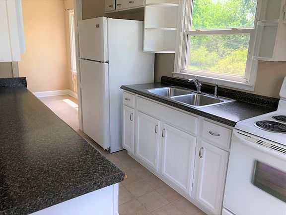 5th image of 1933 W Stone Dr