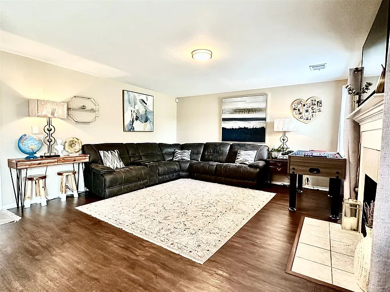 817 Tapestry Cv — Photo 7