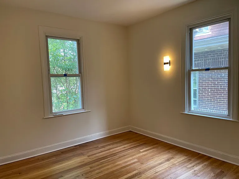 Guilford Apartments — Photo 45