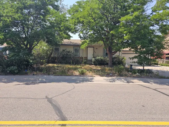 985 Oakwood Dr, Castle Rock, CO 80104