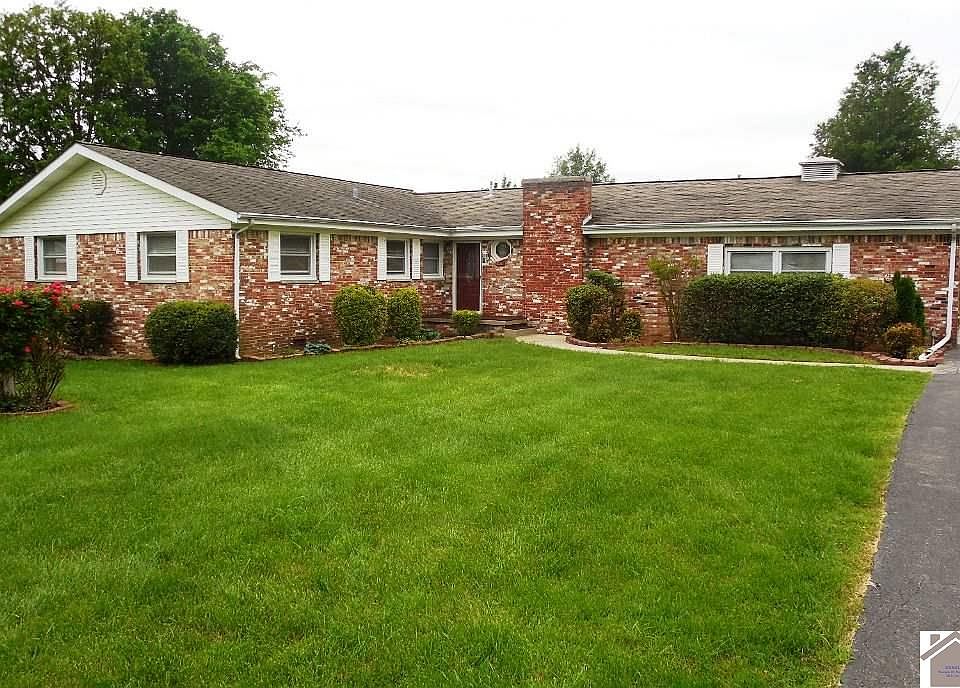 1st image of 101 Cambridge Dr