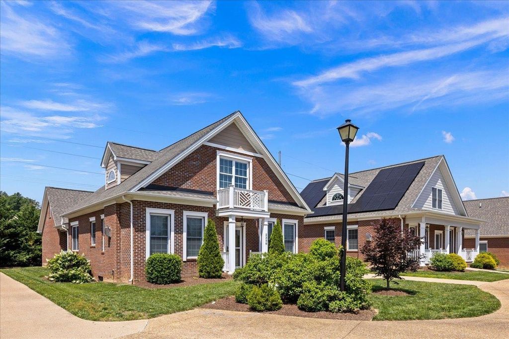 2358 Alston Cir, Harrisonburg, VA - View 2