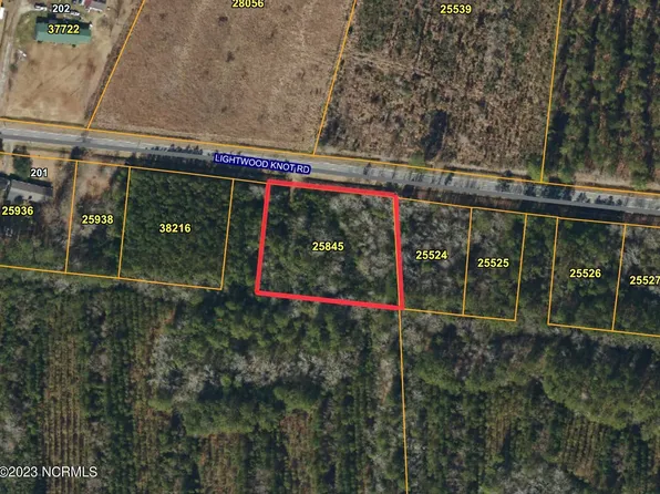 25 Lightwood Knot Road, Deep Run, NC 28525