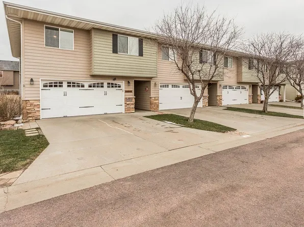 314 S Spring Pl, Brandon, SD 57005