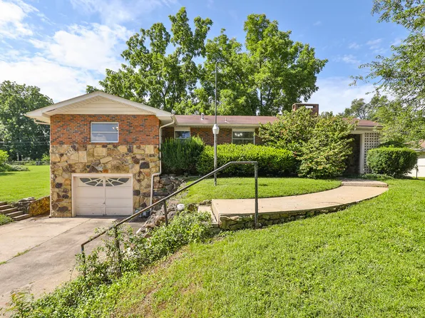 2114 E Walnut Street, Springfield, MO 65802