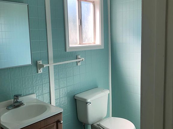 3rd image of 134 Roberts St #201