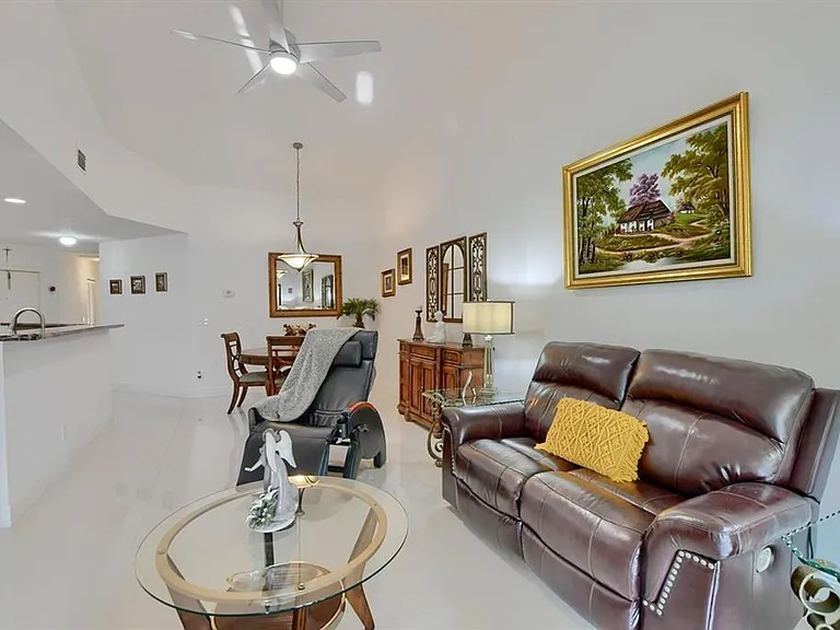 65 Centennial Ct — Photo 9