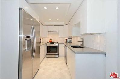 1st image of 624 E Acacia Ave APT 1