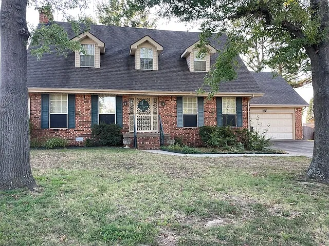 205 Cooper Cir