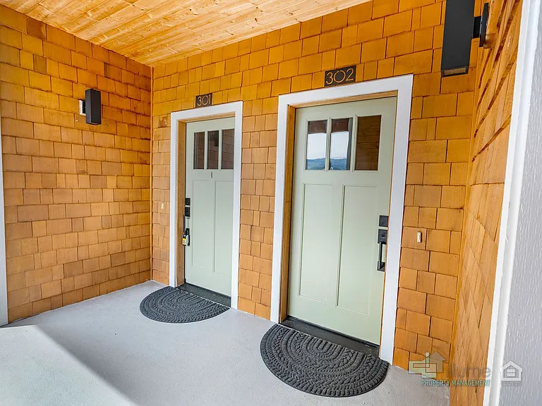 224 N Holladay Dr #201 — Photo 65