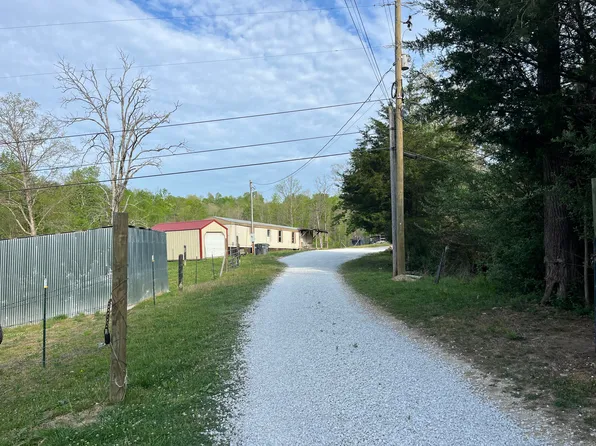 617 Walk Log Br, Jackson, KY 41339