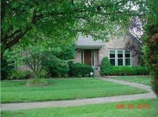 700 Lake Sterling Rd, Louisville, KY 40223