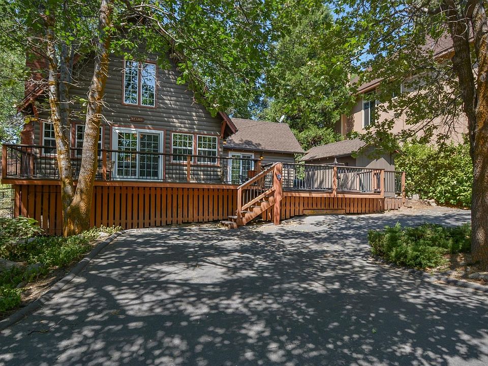 1st image of 370 Heliotrope Dr
