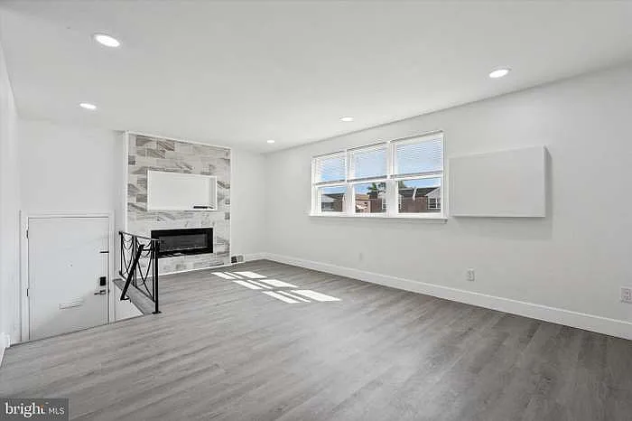 2155 Benson St #2 — Photo 5